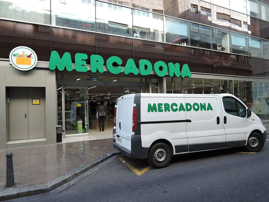 Mercadona supermarket with white branded van outside