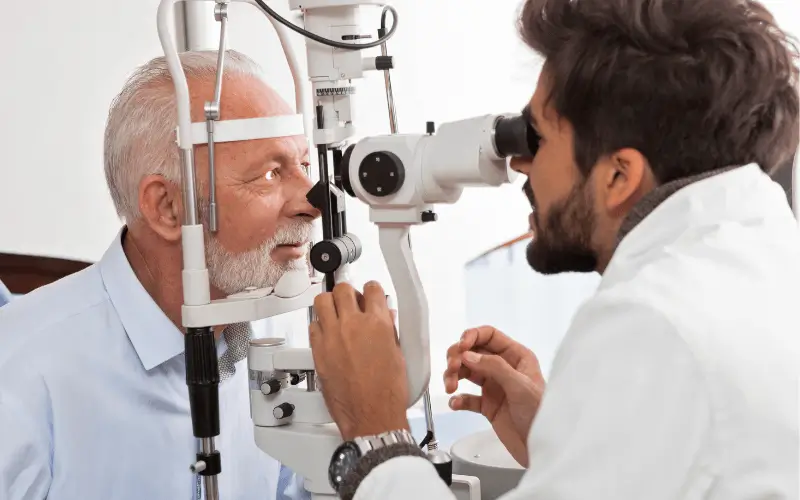 Man getting his eyes tested