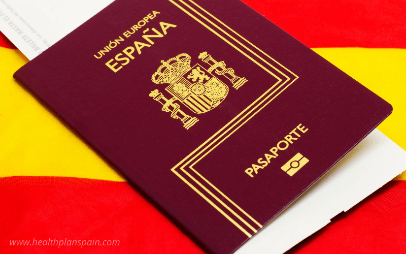 Spanish passport with flag